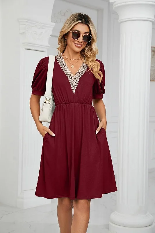 POCKET LACE V NECK BELTED SHORT SLEEVE DRESS